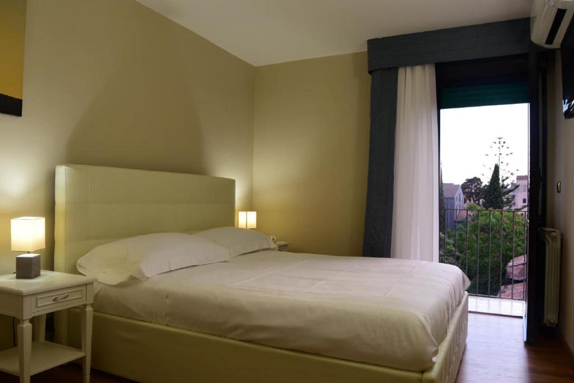 Hotel Centrum Catania Esterno foto
