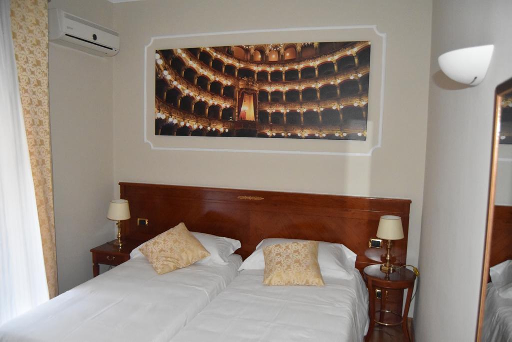 Hotel Centrum Catania Esterno foto