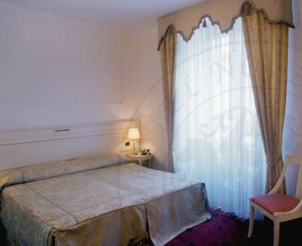 Hotel Centrum Catania Esterno foto