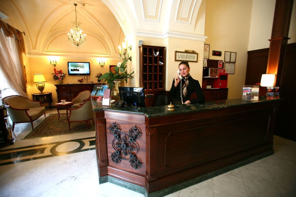 Hotel Centrum Catania Esterno foto