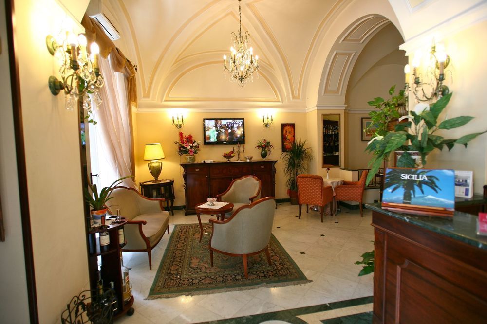 Hotel Centrum Catania Esterno foto